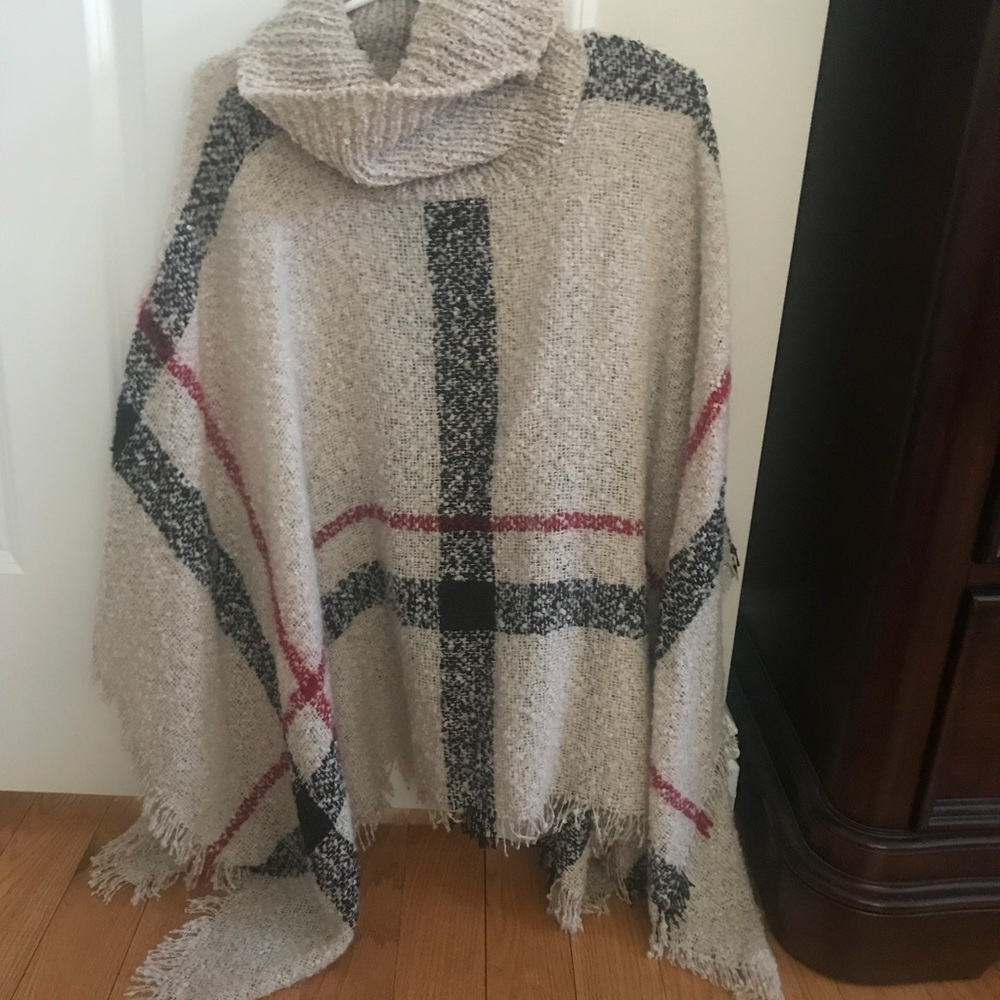 Poncho - Picture 2 of 2